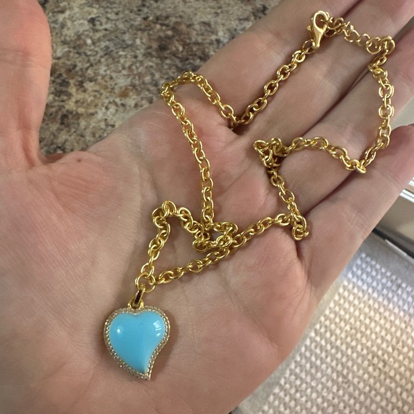 RAMLA Heart Necklace - $98 Retail - New in Box - Picture 4 of 4